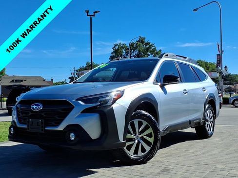 Used 2024 Subaru Outback Premium AWD/4WD image 4