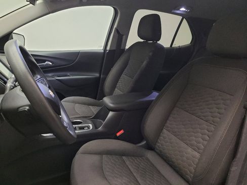 Used 2018 Chevrolet Equinox LT FWD image 17