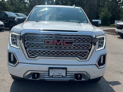 Used 2022 GMC Sierra 1500 Denali w/ Driver Alert Package II AWD/4WD image 10