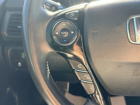 Used 2016 Honda Accord Sport image 13