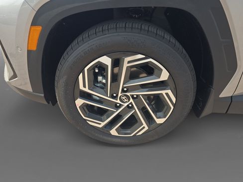 New 2026 Hyundai Tucson Limited FWD image 9