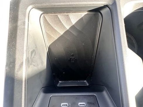 Certified 2025 Nissan Armada Platinum image 22