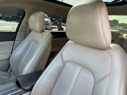 Used 2019 Lincoln MKZ Reserve w/ Luxury Package image 10