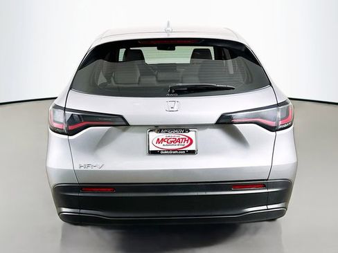 Certified 2023 Honda HR-V LX image 16