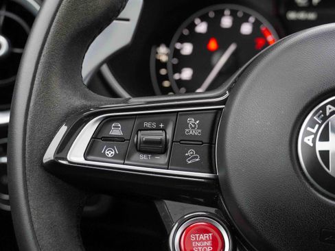 Used 2023 Alfa Romeo Stelvio Quadrifoglio w/ Active Assist Plus Package image 22