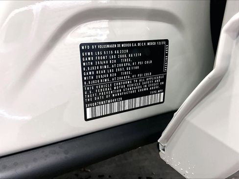 New 2026 Volkswagen Tiguan SE R-Line image 36