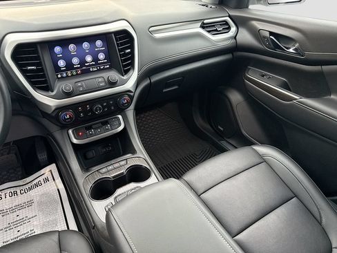 Used 2023 GMC Acadia SLT AWD/4WD image 25