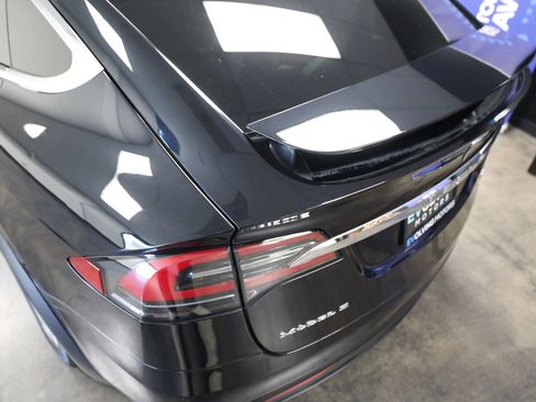 Used 2018 Tesla Model X P100D image 17