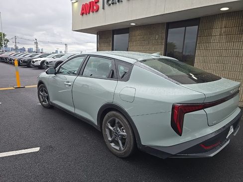 Used 2025 Kia K4 FWD image 6