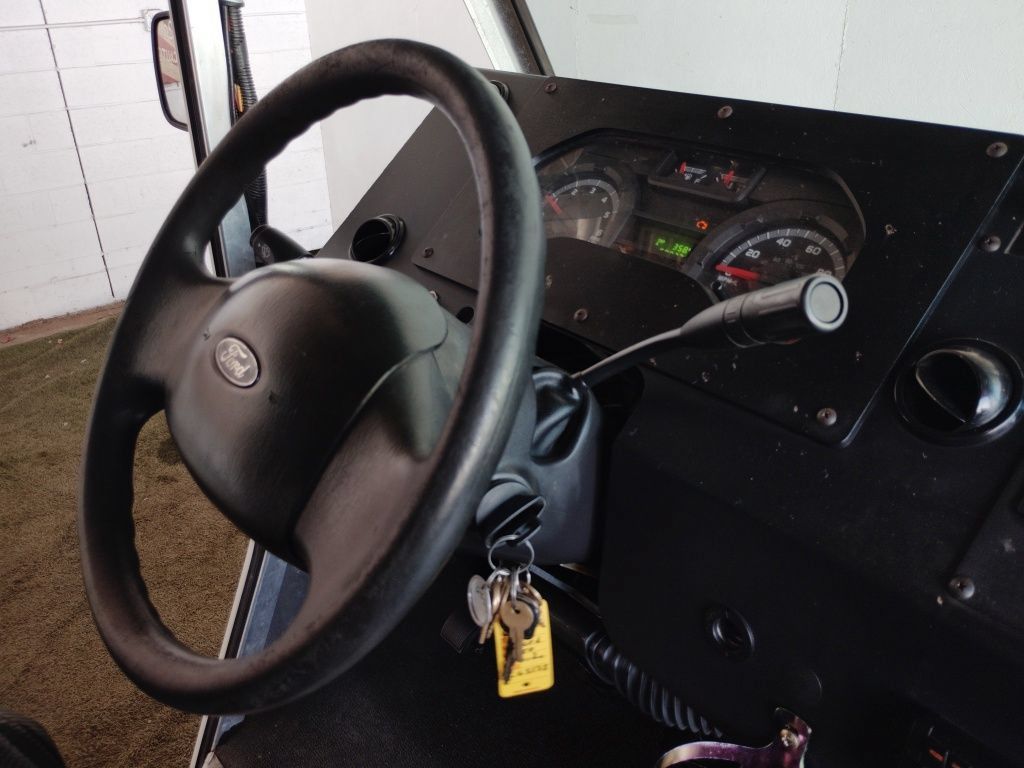 Used 2017 Ford E-350 and Econoline 350 Super Duty w/ A/C Prep Package RWD image 22