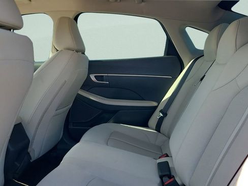 Used 2023 Hyundai Sonata SE FWD image 10