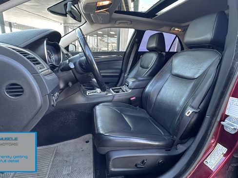 Used 2019 Chrysler 300 Limited image 9