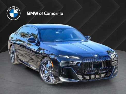 Used 2023 BMW 760i xDrive w/ Luxury Rear Seating Package image 1