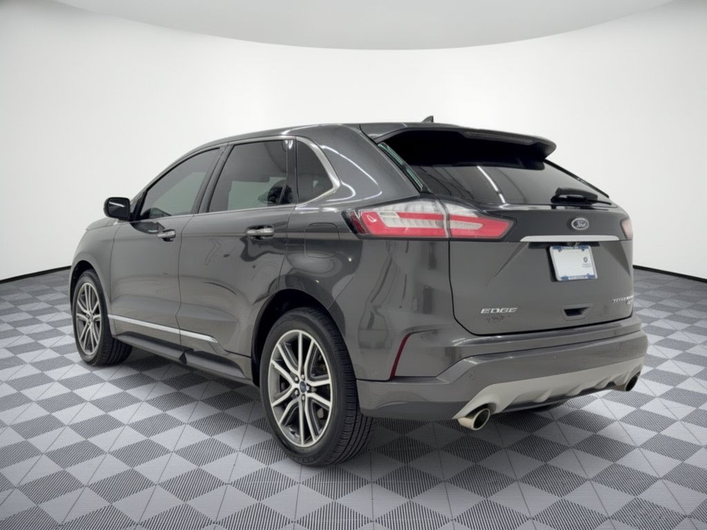 Used 2019 Ford Edge Titanium w/ Equipment Group 301A FWD image 3