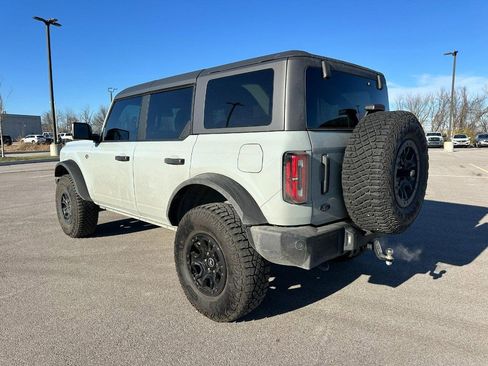 Used 2022 Ford Bronco Wildtrak image 3