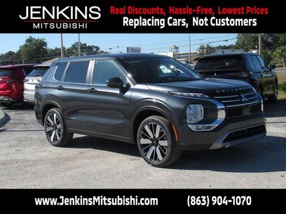 New 2025 Mitsubishi Outlander SE