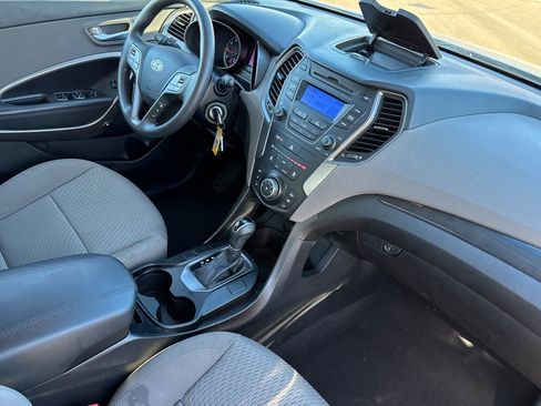 Used 2016 Hyundai Santa Fe Sport image 13