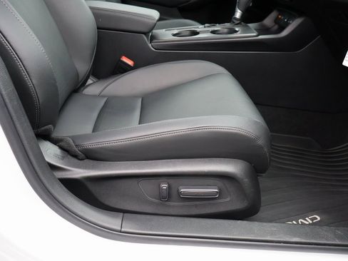 Certified 2025 Honda Civic Sport Touring image 10