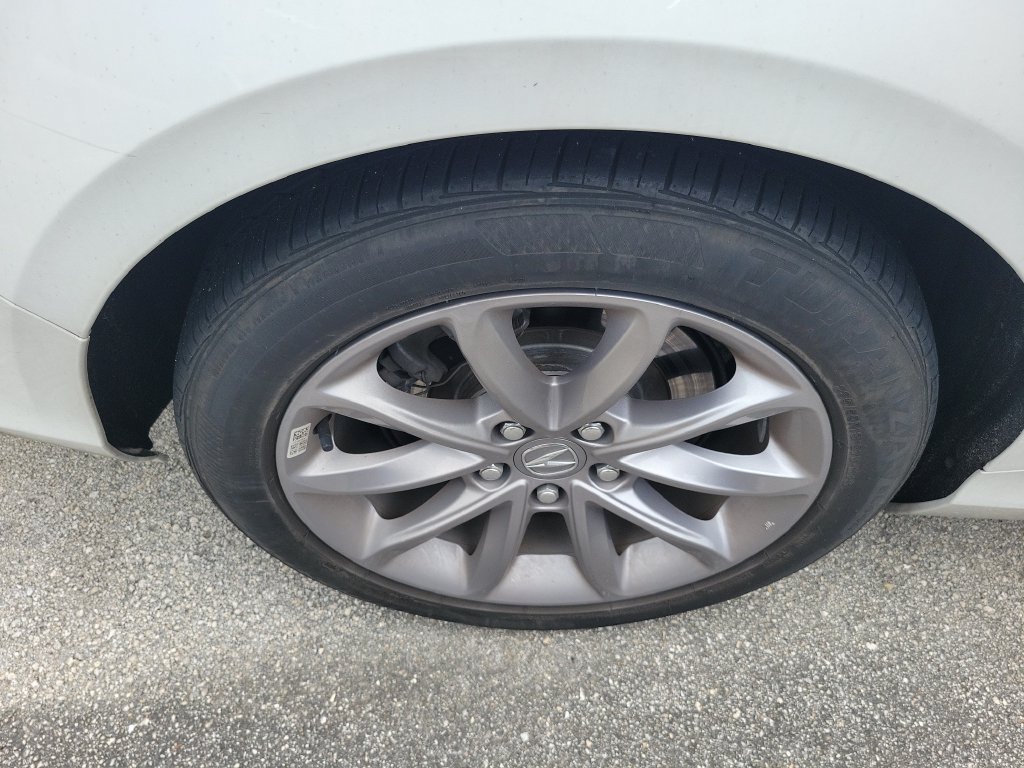 Used 2023 Acura TLX FWD image 8