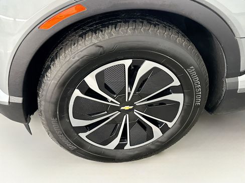 Used 2024 Chevrolet Blazer EV LT image 11