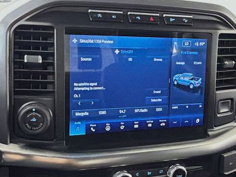 Used 2023 Ford F150 Lariat w/ Trailer Tow Package image 16