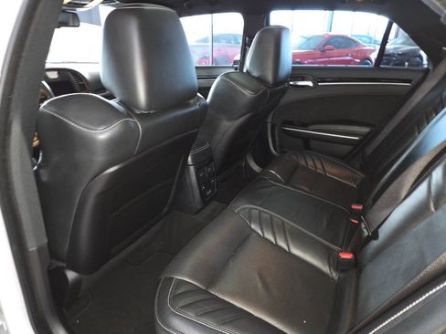 Used 2023 Chrysler 300 C RWD image 21
