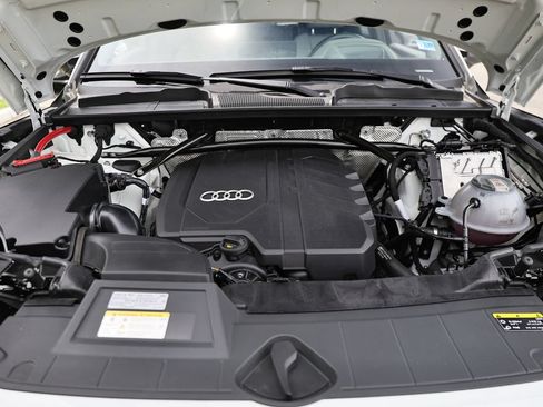 Used 2023 Audi Q5 2.0T Prestige w/ Prestige Package AWD/4WD image 30