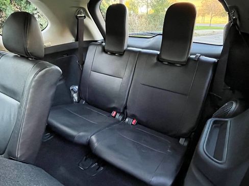 Used 2015 Mitsubishi Outlander SE image 10