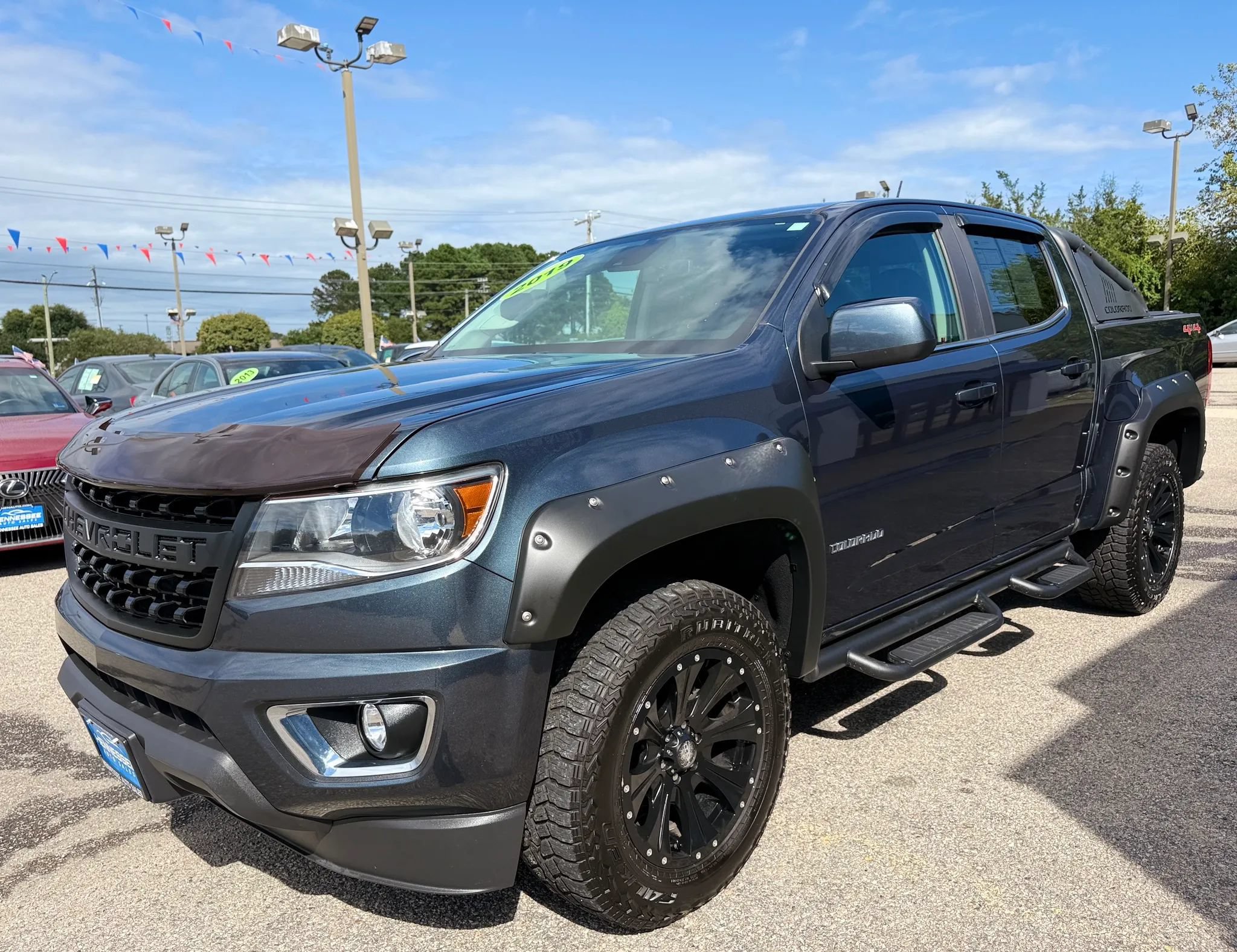 Used 2019 Chevrolet Colorado LT w/ LT Convenience Package AWD/4WD image 30