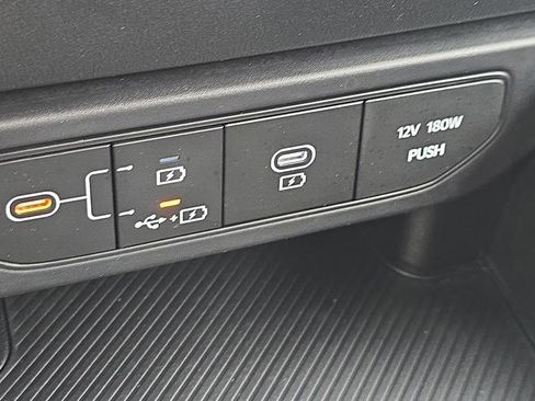 Used 2025 Kia K4 FWD image 28