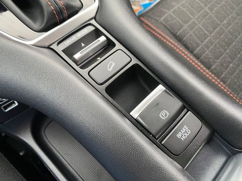 Certified 2023 Honda HR-V Sport image 25