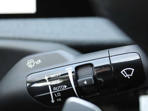 New 2023 Kia EV6 Wind image 34