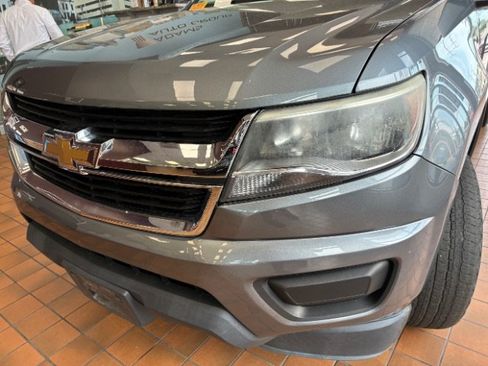 Used 2019 Chevrolet Colorado W/T RWD image 9