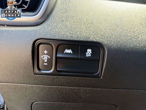 Certified 2023 Kia Sorento LX AWD/4WD image 31
