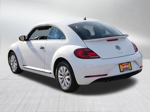 Used 2017 Volkswagen Beetle 1.8T S image 5