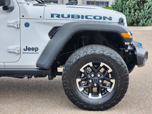 Used 2024 Jeep Wrangler Unlimited Rubicon 4xe AWD/4WD image 7
