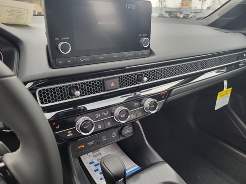 Certified 2025 Honda Civic Sport image 27