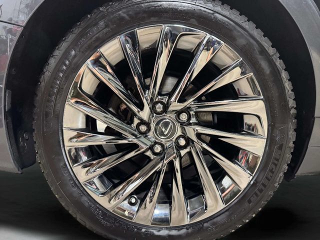 Used 2025 Lexus ES 300h w/ Accessory Package (Z2) FWD image 28