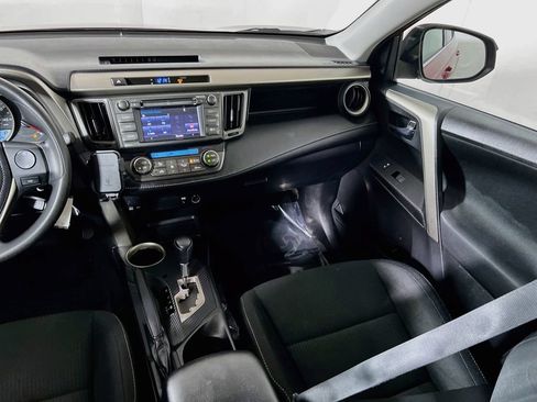 Used 2014 Toyota RAV4 XLE AWD/4WD image 21
