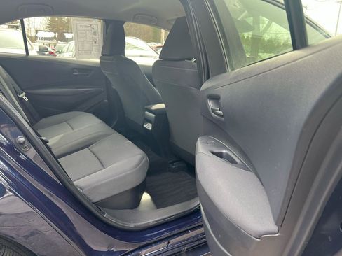 Used 2025 Toyota Corolla LE image 14