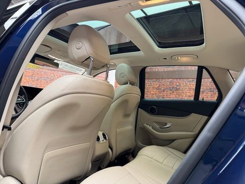 Certified 2022 Mercedes-Benz GLC 300 GLC 300 w/ Premium Package Lite image 25