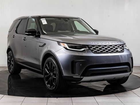 New 2026 Land Rover Discovery S image 12