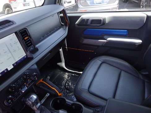 Used 2023 Ford Bronco Badlands AWD/4WD image 23