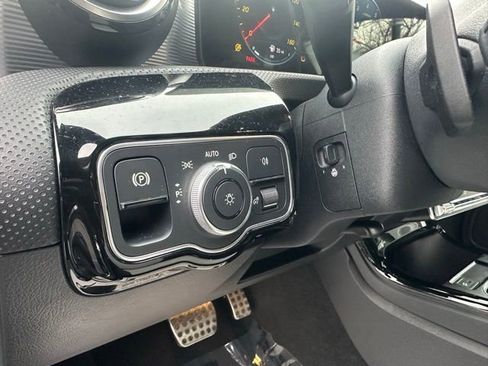 Certified 2022 Mercedes-Benz CLA 250 4MATIC image 12