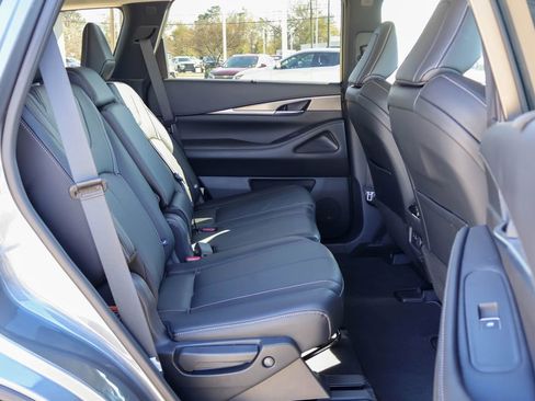 Used 2023 INFINITI QX60 Luxe w/ Cargo Package image 10