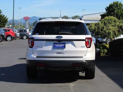 Used 2019 Ford Explorer Sport w/ Equipment Group 401A AWD/4WD image 5