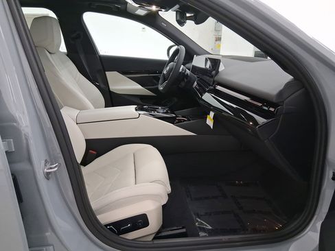 New 2026 BMW 530i w/ M Sport Package RWD image 25