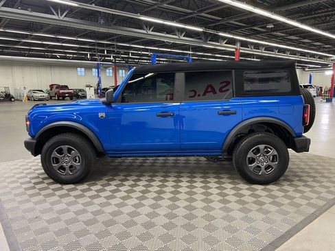 Used 2023 Ford Bronco Big Bend image 5