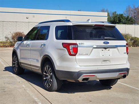 Used 2016 Ford Explorer Platinum image 7