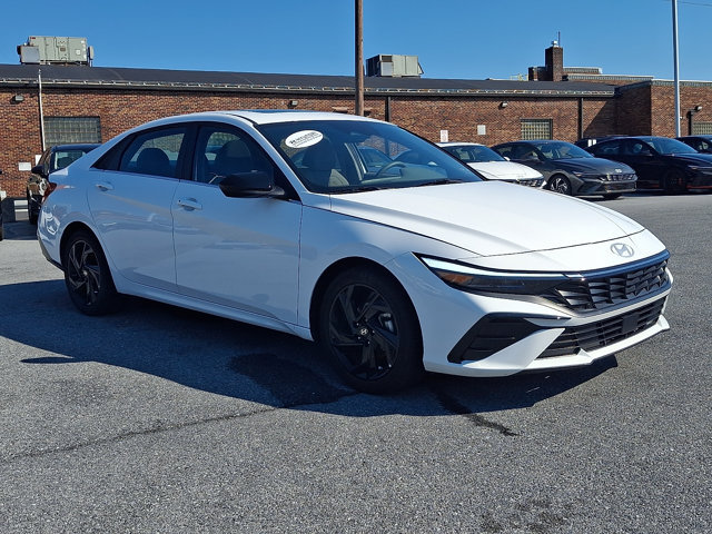 Certified 2026 Hyundai Elantra SEL Sport FWD image 6
